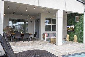 Wonderful 6 Bd w Game Room and Pool Solara Resort 8991