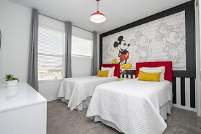 Wonderful 6 Bd w Game Room and Pool Solara Resort 8991