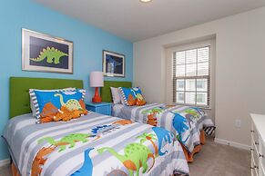 Splendid 5 Bd w Screened Pateo Pool Windsor Westside 8921