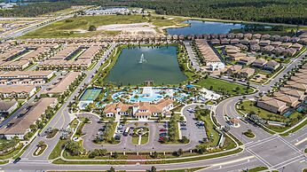 Splendid 5 Bd w Screened Pateo Pool Windsor Westside 8921