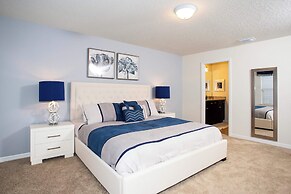 Luxury 5 Bedroom w Private Pool Close to Disney 8875