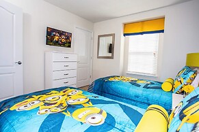 Luxury 5 Bedroom w Private Pool Close to Disney 8875