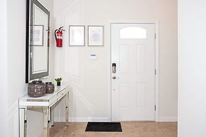 Luxury 5 Bedroom w Private Pool Close to Disney 8875