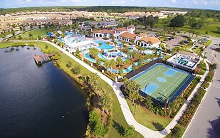 Luxury 5 Bedroom w Private Pool Close to Disney 8875