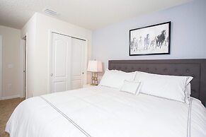 Luxury 5 Bedroom w Private Pool Close to Disney 8875