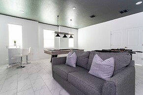 Joyful 8Bd Single Family w Pool Champions Gate 9262