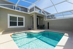 Gorgeous 5 Bd w Pool Close to Disney Champions Gate 948