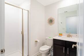 Gorgeous 5 Bd w Pool Close to Disney Champions Gate 948