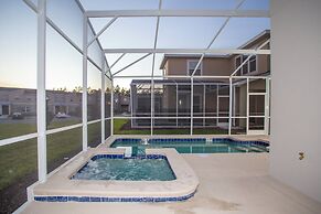 Fabulous 5 Bedrooms Close to Disney at Champions Gate Resort 8988