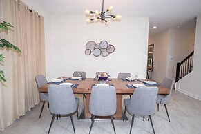 Fabulous 5 Bedrooms Close to Disney at Champions Gate Resort 8988