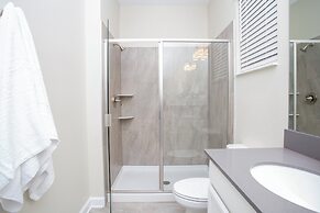 Fabulous 5 Bedrooms Close to Disney at Champions Gate Resort 8988