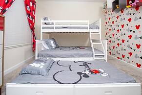 Fabulous 5 Bedrooms Close to Disney at Champions Gate Resort 8988