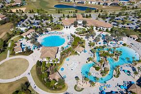 Fabulous 5 Bedrooms Close to Disney at Champions Gate Resort 8988