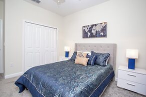 Fabulous 5 Bedrooms Close to Disney at Champions Gate Resort 8988