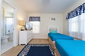 Gorgeous 4 Bedroom w Pool Close to Disney 920