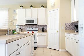 Gorgeous 4 Bedroom w Pool Close to Disney 920