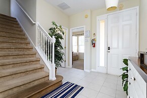 Gorgeous 4 Bedroom w Pool Close to Disney 920