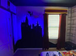 Stunning 5Bd w Pool Close to Disney Solterra 7829