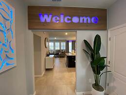 Stunning 5Bd w Pool Close to Disney Solterra 7829