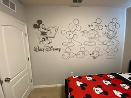 Stunning 5Bd w Pool Close to Disney Solterra 7829