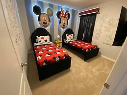 Stunning 5Bd w Pool Close to Disney Solterra 7829