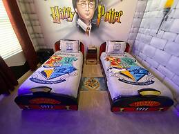 Stunning 5Bd w Pool Close to Disney Solterra 7829