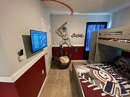 Stunning 5Bd w Pool Close to Disney Solterra 7829