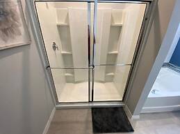 Stunning 5Bd w Pool Close to Disney Solterra 7829