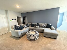 Stunning 5Bd w Pool Close to Disney Solterra 7829