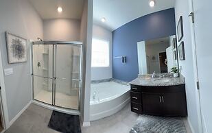 Stunning 5Bd w Pool Close to Disney Solterra 7829