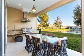 Stunning 4Bd Close to Disney Magic Village 7614