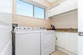 Stunning 4Bd Close to Disney Magic Village 7614