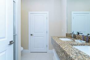 Stunning 4Bd Close to Disney Magic Village 7614
