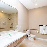 Accessible 4Bd Close to Disney Magic Village 7581