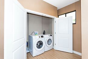 Accessible 4Bd Close to Disney Magic Village 7581