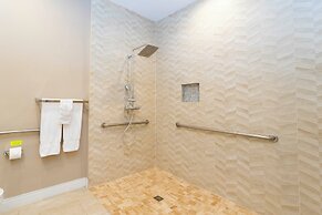 Accessible 4Bd Close to Disney Magic Village 7581