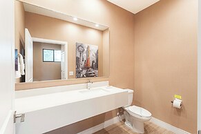 Accessible 4Bd Close to Disney Magic Village 7581