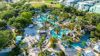 Stunning 5 Bd Home w Pool Close to Disney 7420