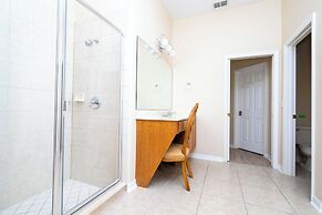 Stunning 5 Bd Home w Pool Close to Disney 7420