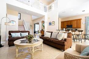 Stunning 5 Bd Home w Pool Close to Disney 7420