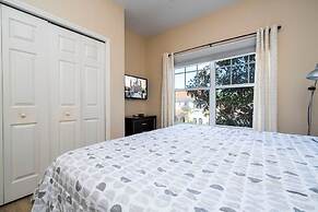 Stunning 5 Bd Home w Pool Close to Disney 7420