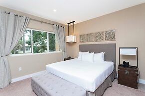 Stunning 4 Bd Close to Disney Magic Village Resort 7537