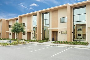 Stunning 4 Bd Close to Disney Magic Village Resort 7537