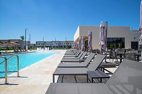 Stunning 4 Bd Close to Disney Magic Village Resort 7537