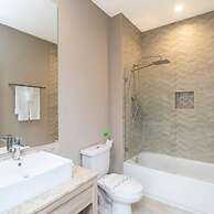 Stunning 4 Bd Close to Disney Magic Village Resort 7537