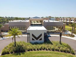 Stunning 4 Bd Close to Disney Magic Village Resort 7537