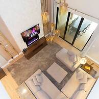 Stunning 4 Bd Close to Disney Magic Village Resort 7537