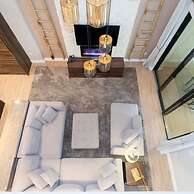 Stunning 4 Bd Close to Disney Magic Village Resort 7537