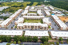 Stunning 4 Bd Close to Disney Magic Village Resort 7537