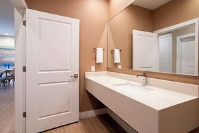 Luxury 4 Bedroom Home Magic Village Resort 7487